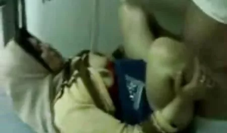 سه نفر من Elle,بتسی سکس از کون روسی و قرمز سه