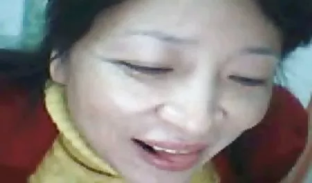 Lady Sonia نوار کلیک فلم سکی روسی در دهان